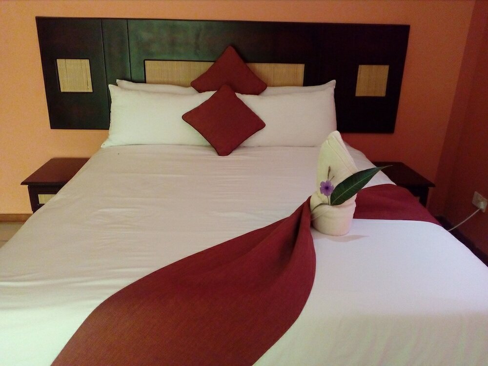 Фото Larissa Hotel