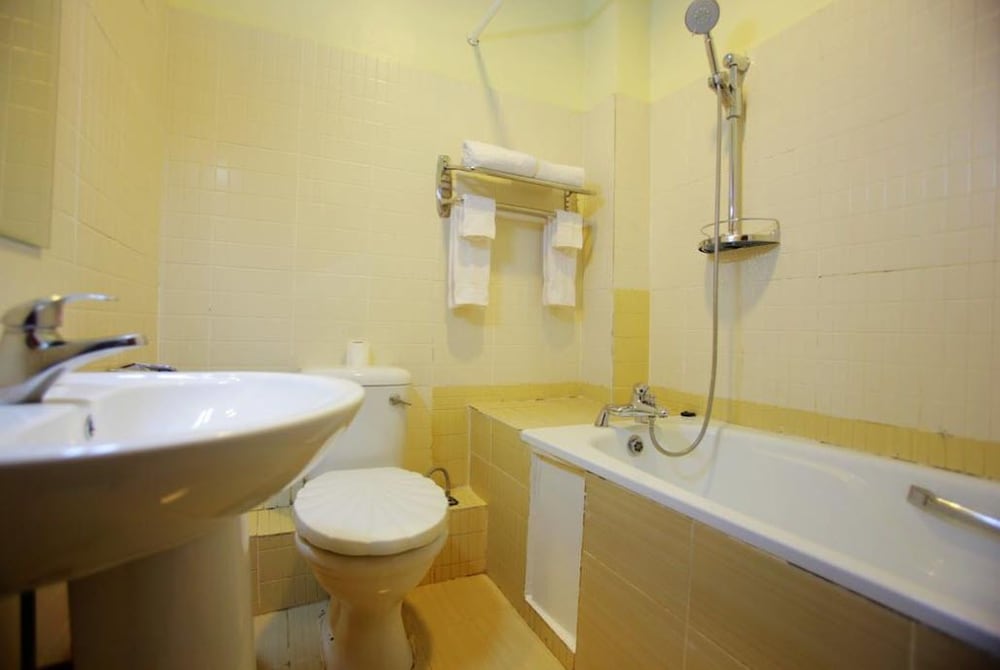 Фото Shangri-la Hotel Muyenga