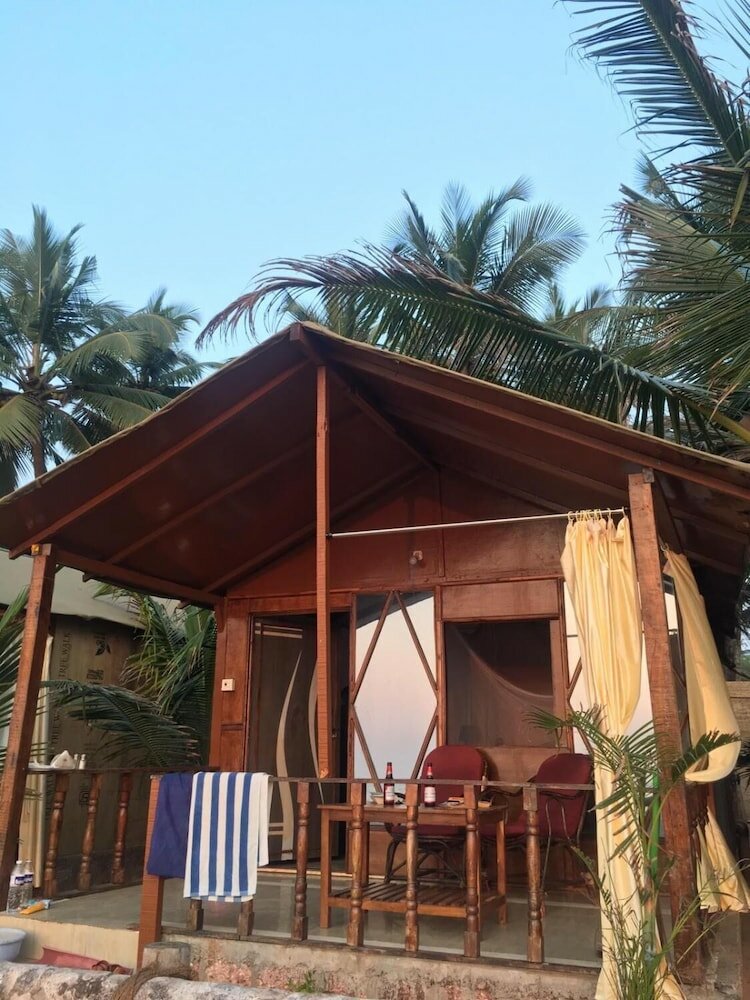 Фото Madhu Beach Huts