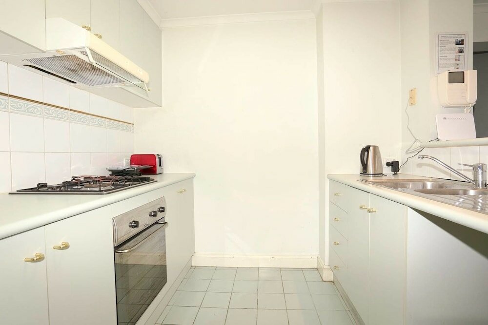 Фото 3 Bedrooms 2 Car Parks Carlton Garden Opposite