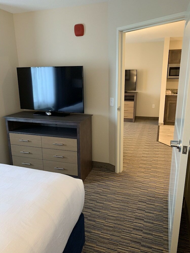 Фото GrandStay Hotel & Suites Spicer