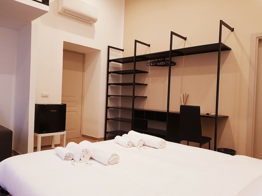 Фото Cairoli Rooms