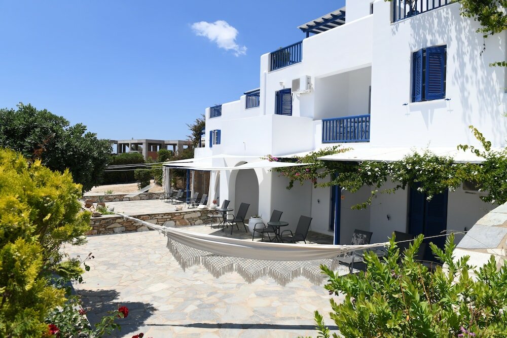 Фото Dryades Family Hotel