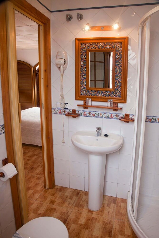 Фото Hostal Mar de Frente