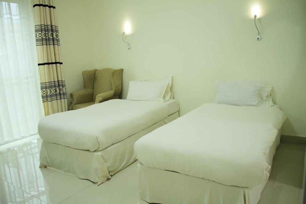 Фото Shangri-la Hotel Muyenga