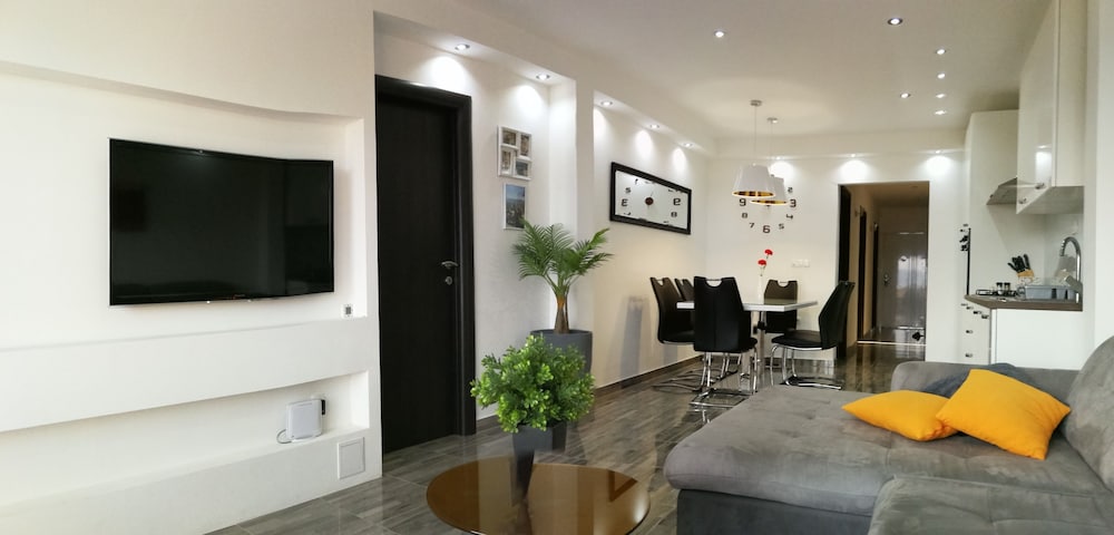 Фото Deluxe apartment BellaCosta