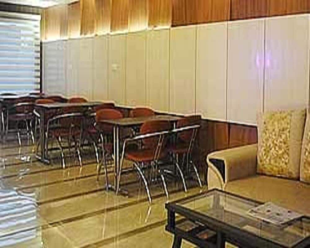 Фото Hotel Sapphire Mcleodganj