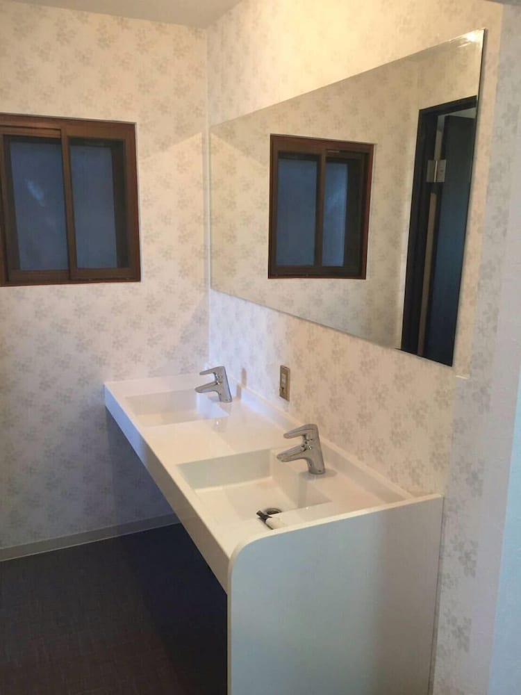 Фото Jade Rabbit Hostel Osaka