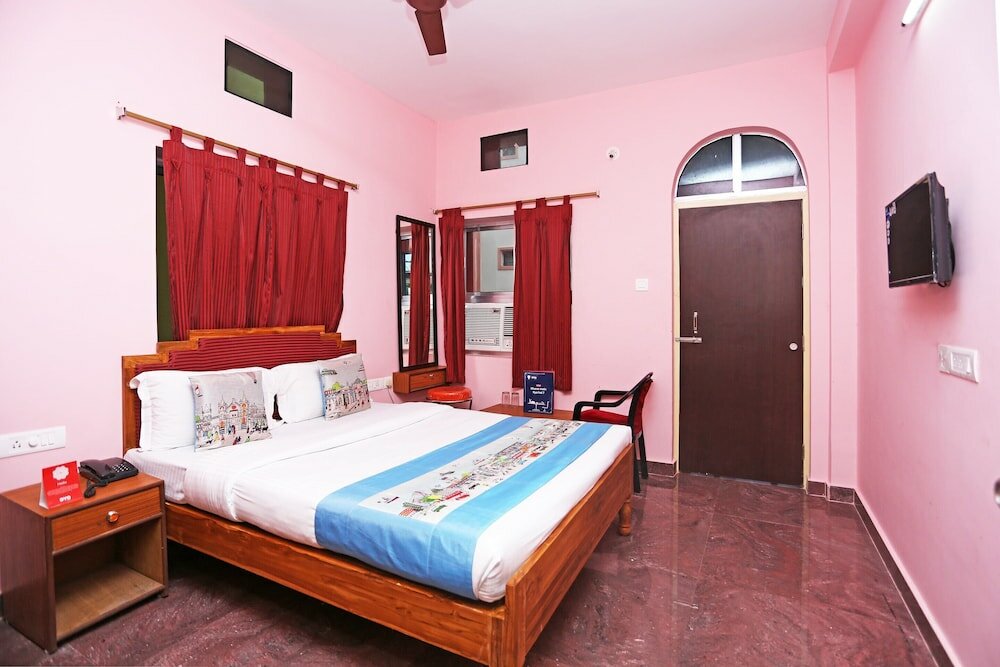 Фото Oyo 9090 Hotel Royal Annex