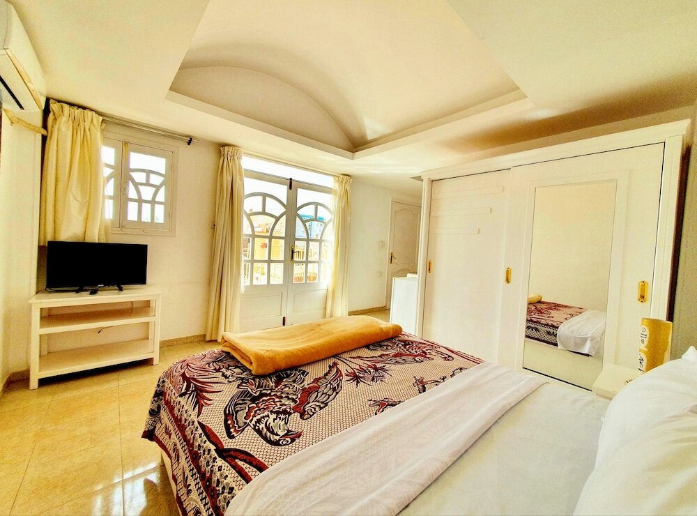 Фото Spring Hotel Luxor