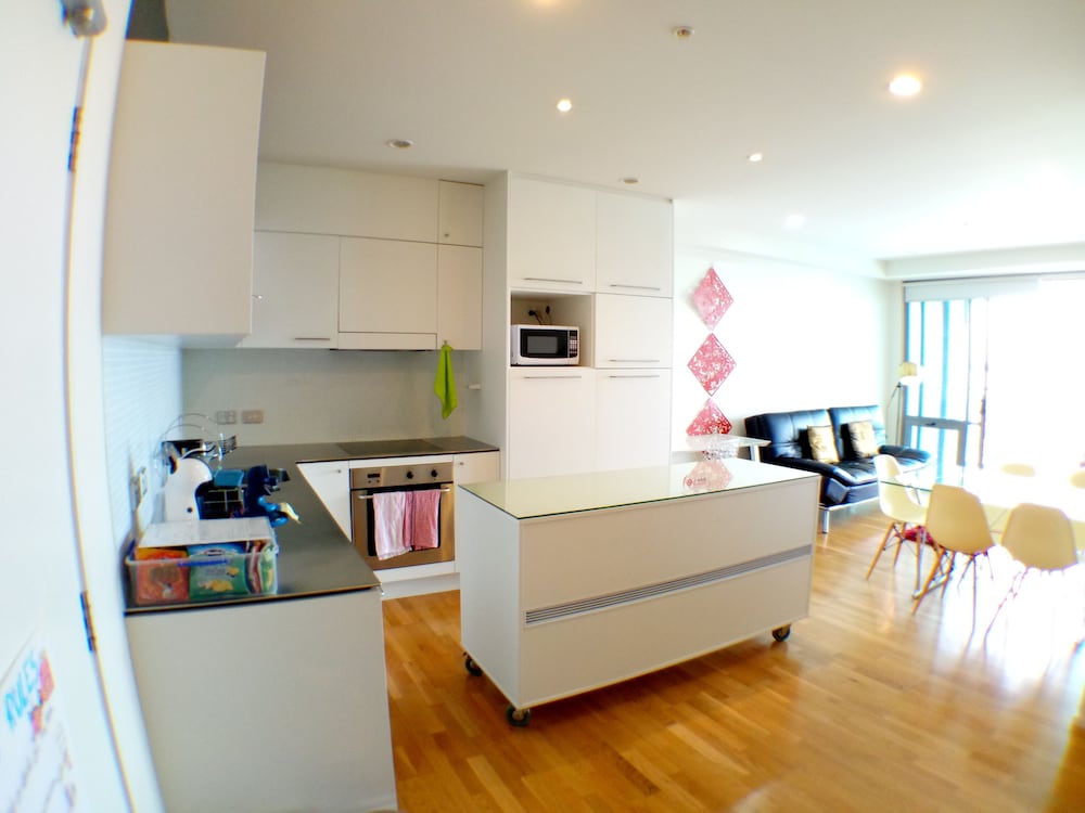 Фото Waterfront Highrise Apartment