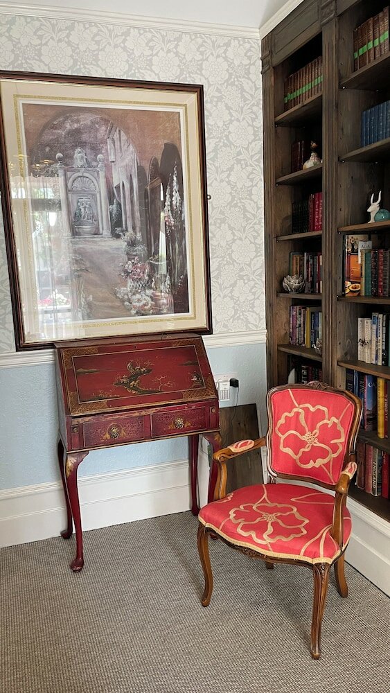 Фото Yorke Lodge Bed & Breakfast