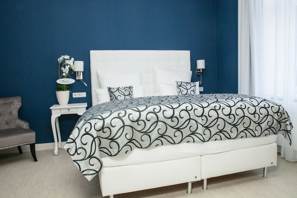 Фото Hotel & Pension Villa Laluna