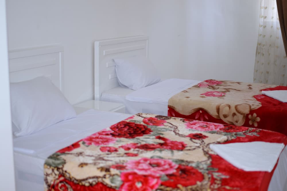 Фото Spring Hotel Luxor