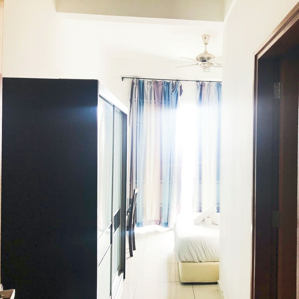 Фото Royal Regent Condominium by iHost