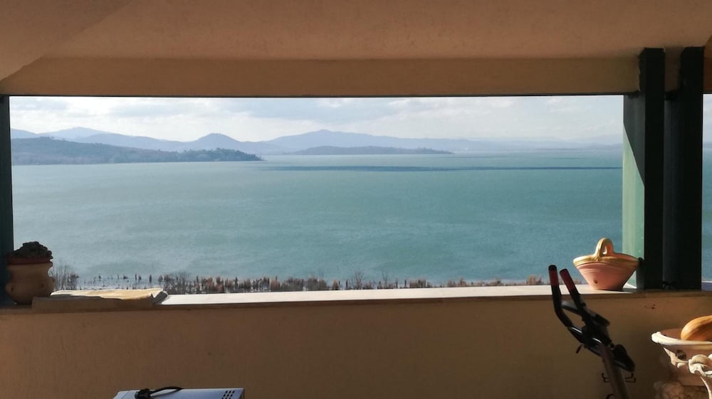 Фото B&b Torre del Lago Trasimeno