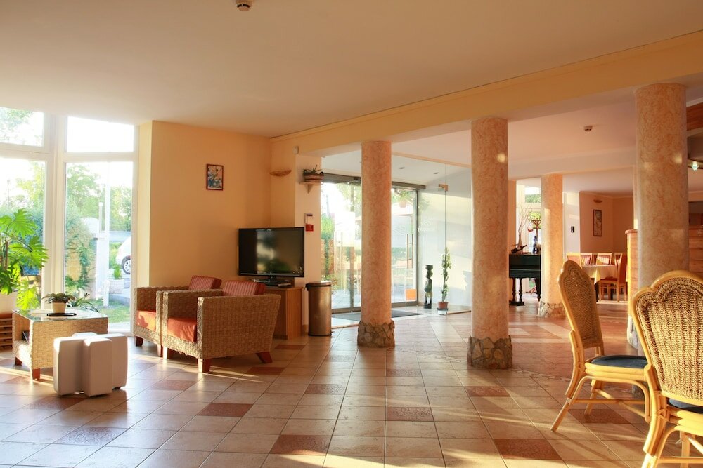 Фото Hotel Monopoly