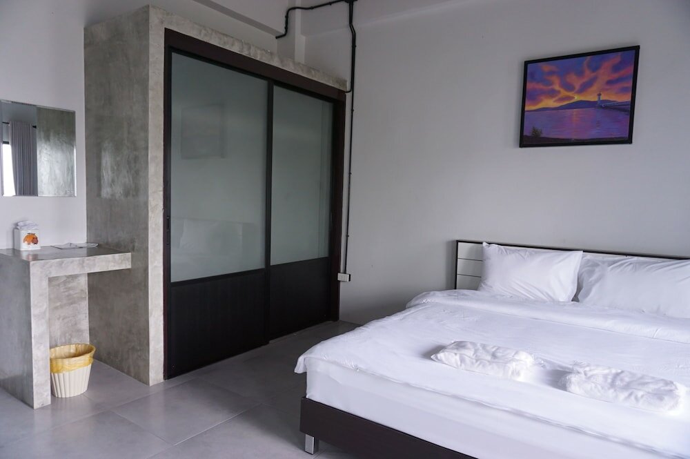 Фото The Ele Hotel