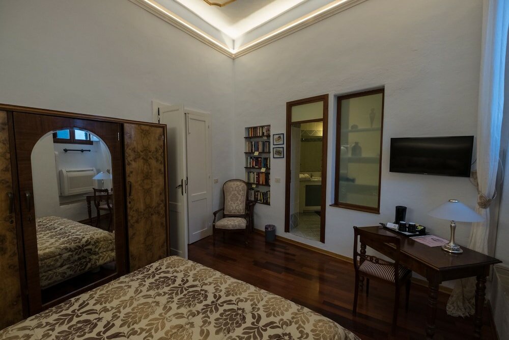 Фото Eleonora Room & Breakfast