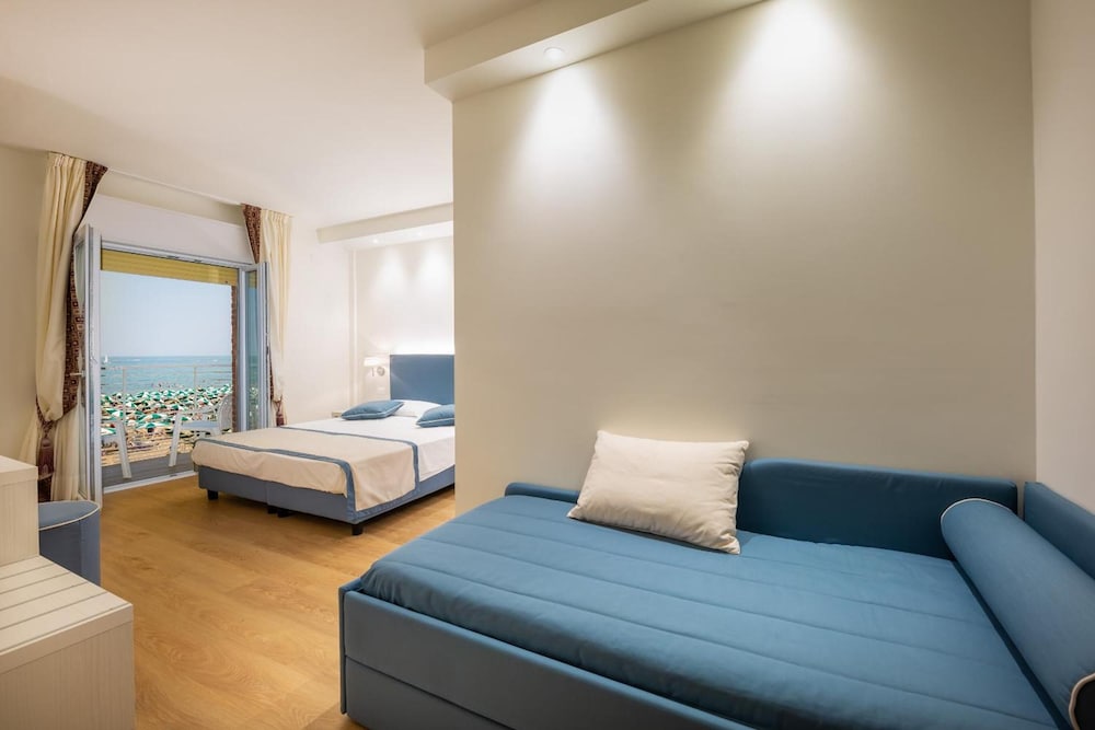 Фото Hotel Ariston