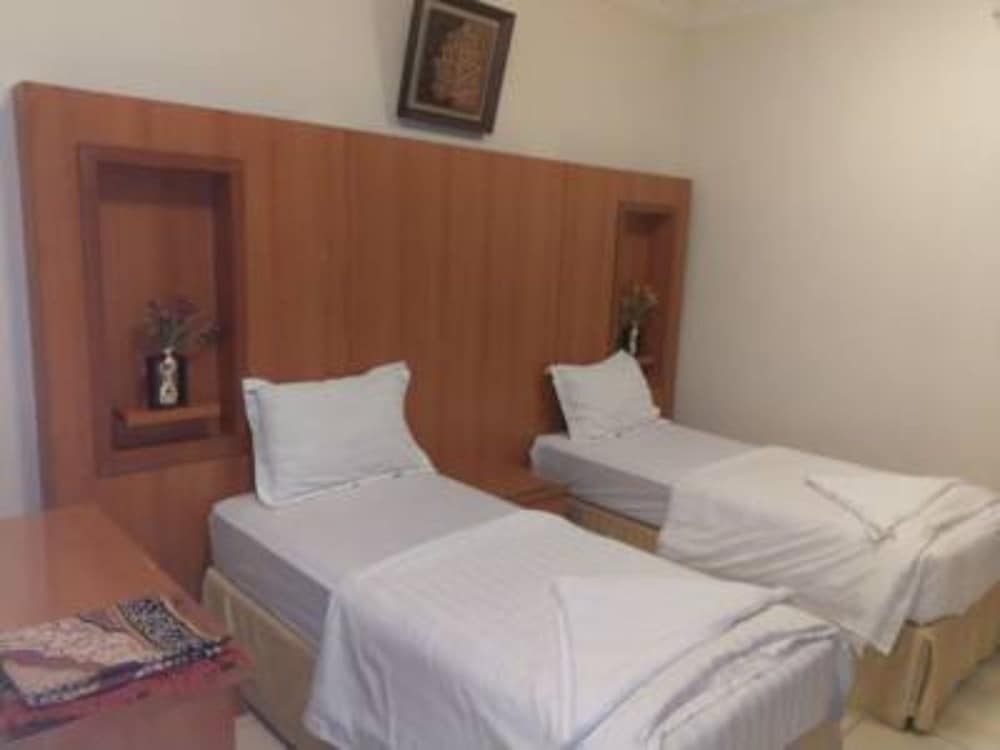 Фото Aayan Al Shisha Hotel