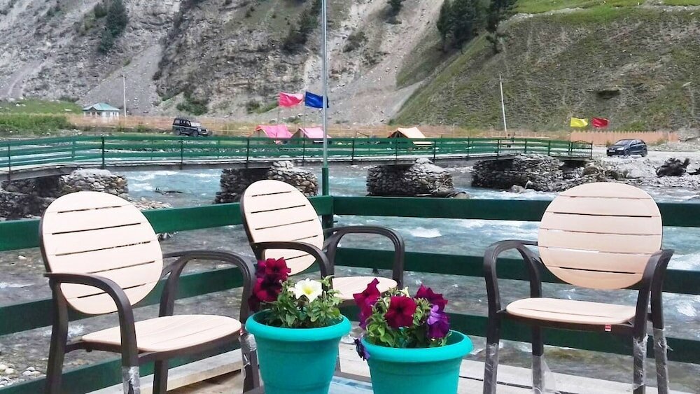 Фото Sheen Woods Resort