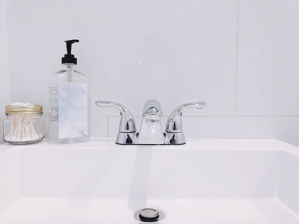 Фото Three Bedrooms Two Bathrooms Entire Unit