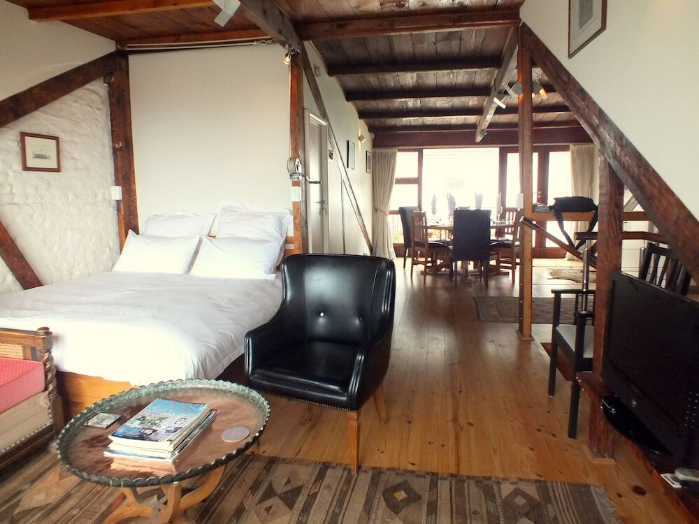 Фото Braeside House