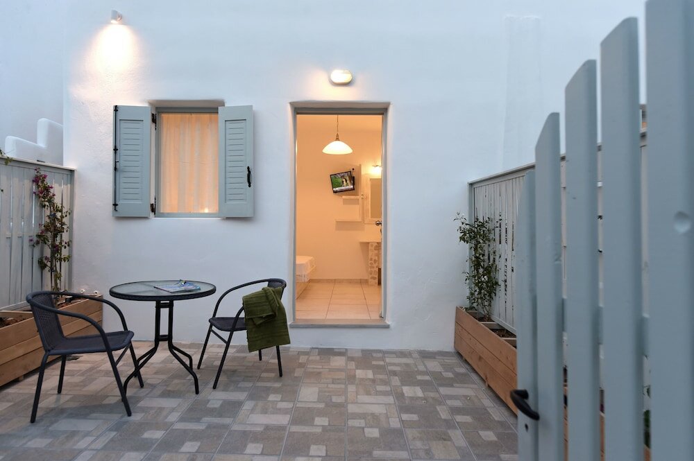 Фото Porto Naoussa - Adults Only