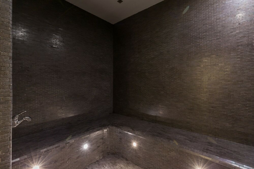 Фото White City Tower