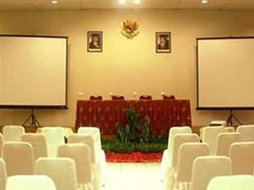 Фото D'Emmerick Salib Putih Hotel Salatiga