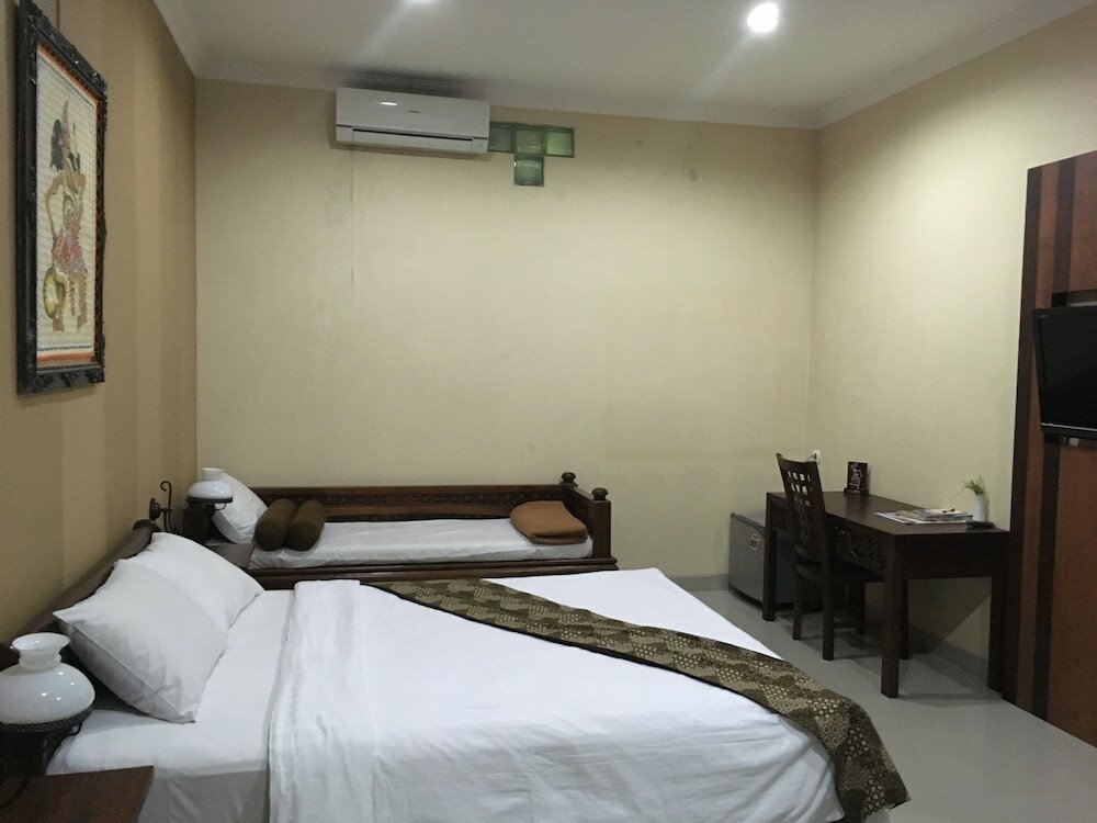 Фото Griya Yunika Homestay