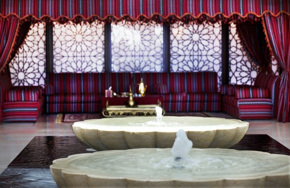 Фото Bab Al Qasr Hotel
