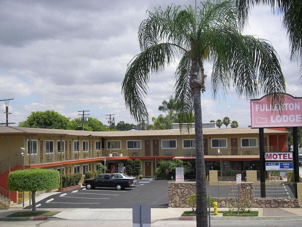 Фото Fullerton Lodge