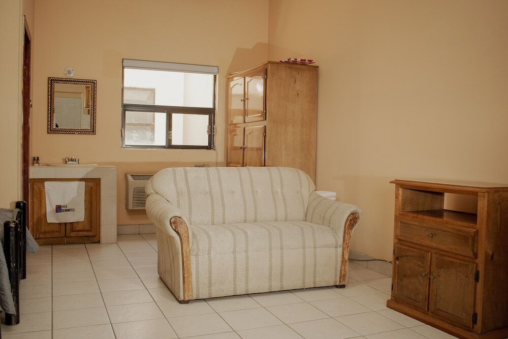 Фото Suites Cervantes