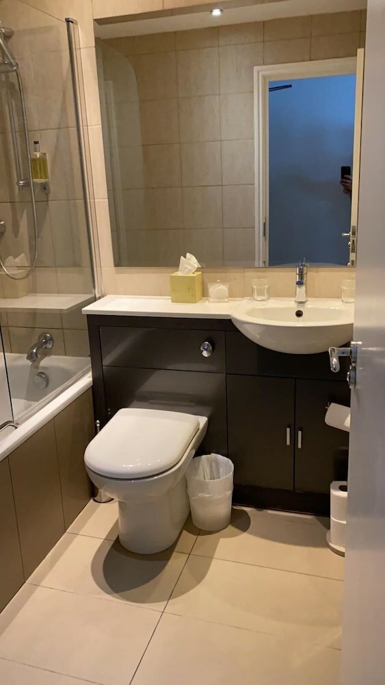 Фото Croft Court Hotel