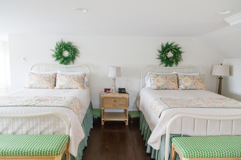 Фото Inn at Evergreen