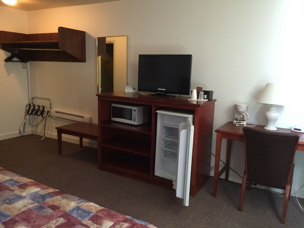 Фото Esterhazy Motor Hotel