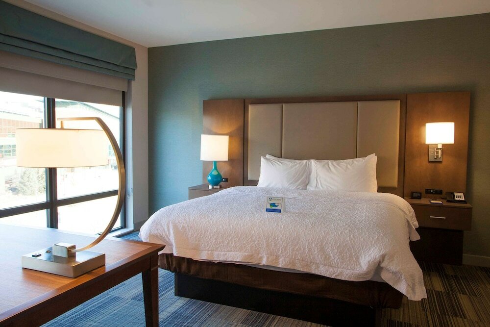 Фото Hampton Inn & Suites Downtown St. Paul