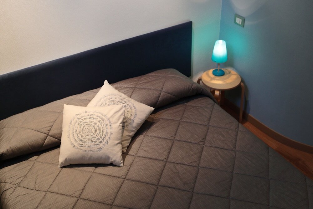 Фото Piazza delle Erbe Stylish Flat