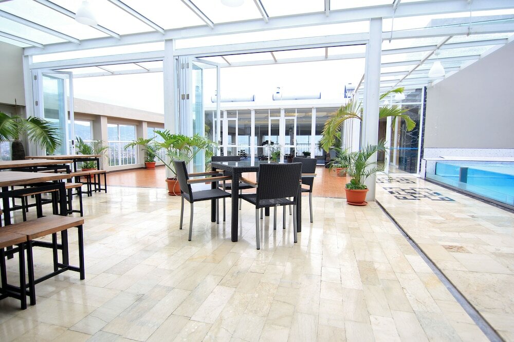 Фото Grand Tebu Hotel