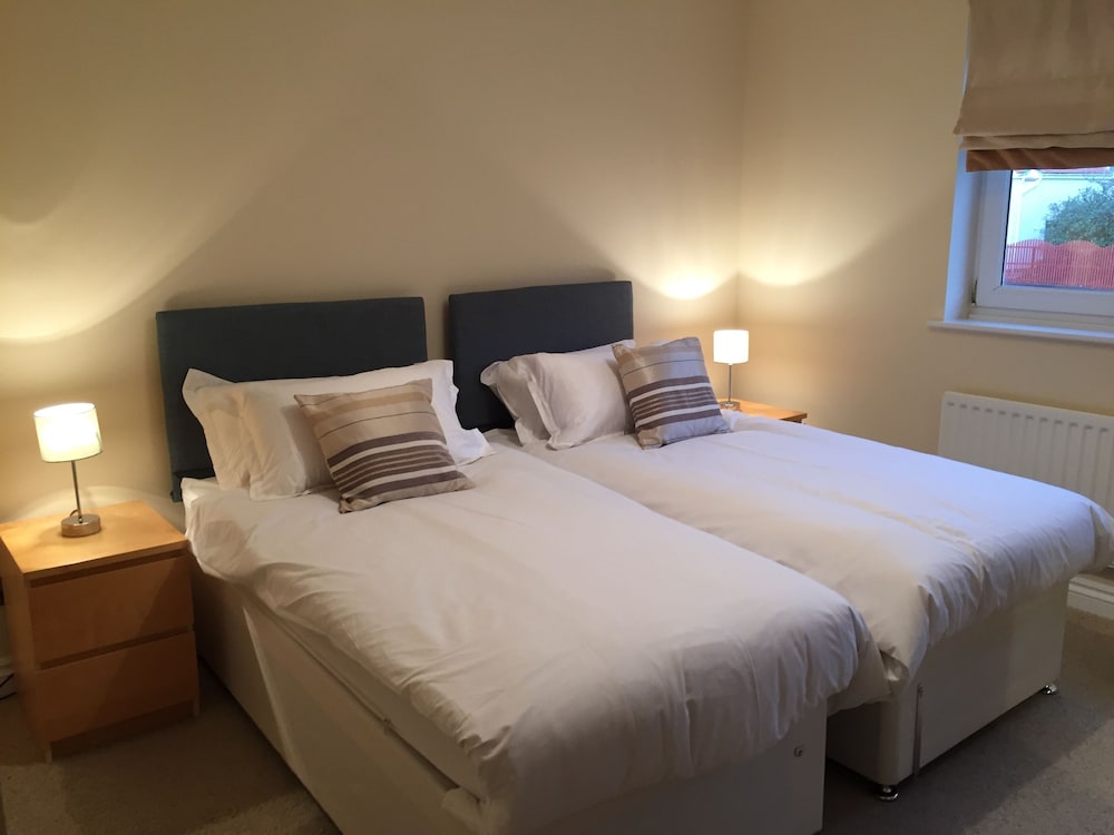 Фото Turnberry Apartments