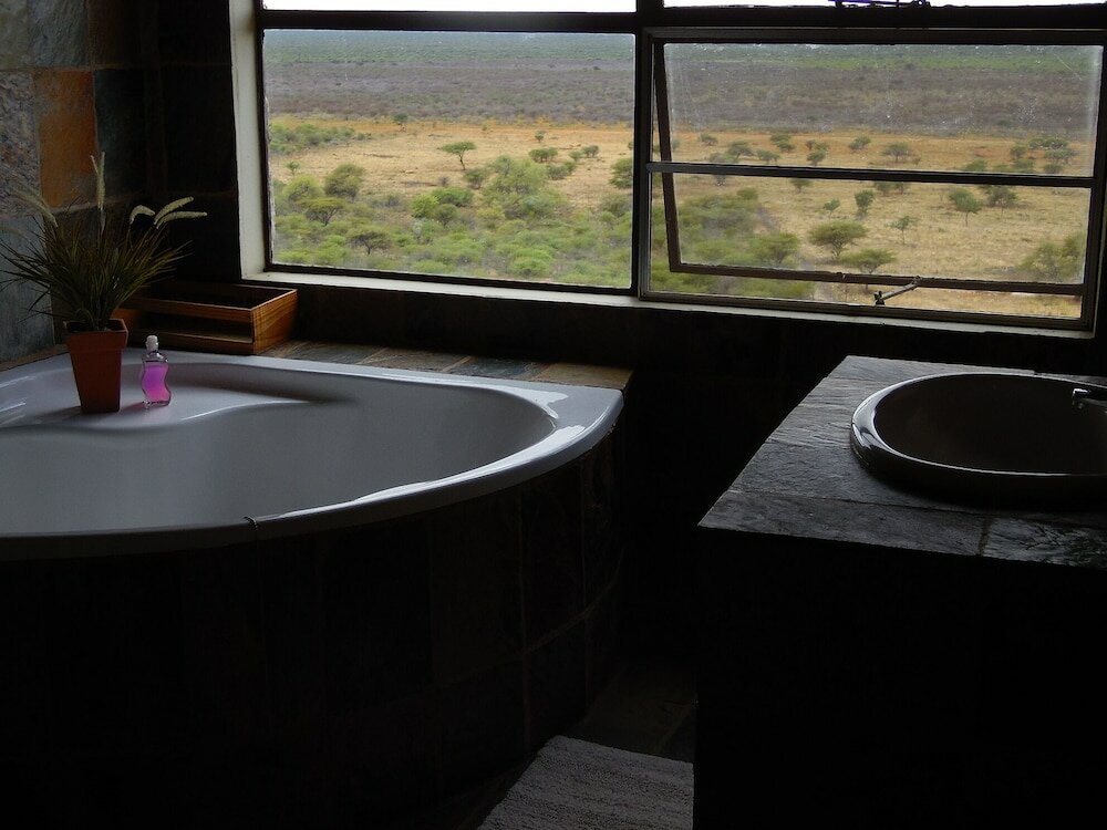 Фото Aloegrove Safari Lodge