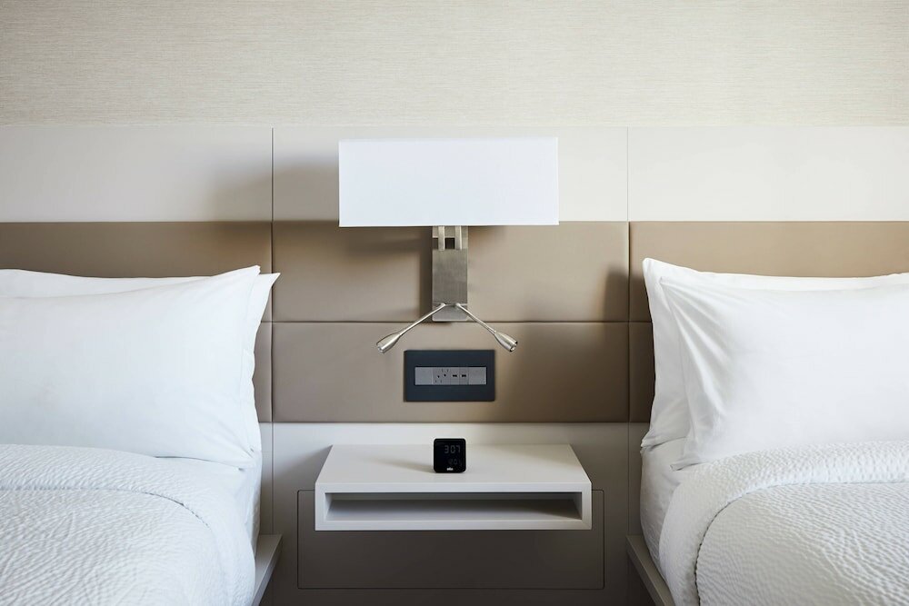 Фото Ac Hotel by Marriott Miami Aventura