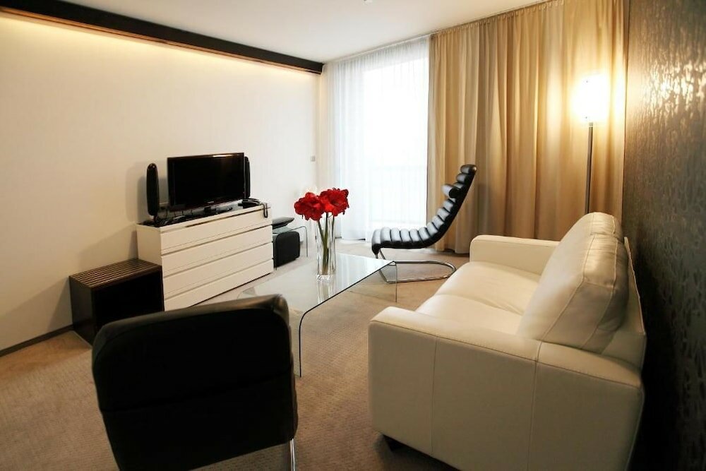 Фото Hotel Dolphin