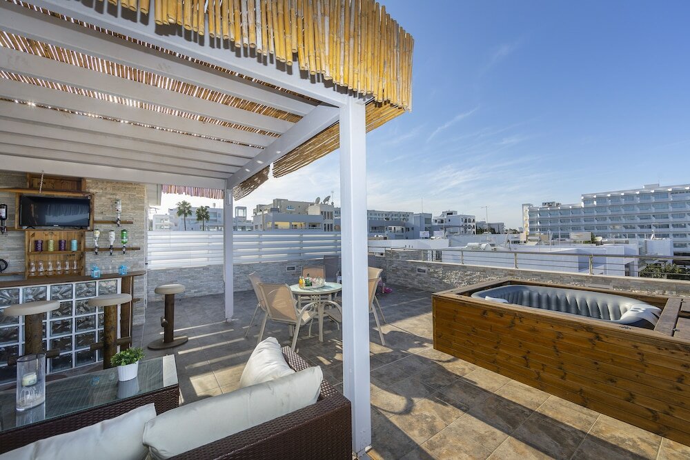 Фото Вилла Seafront Protaras Luxury Resort