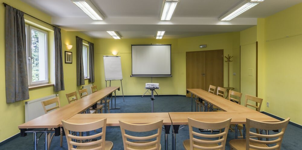 Фото Hotel Pavilon