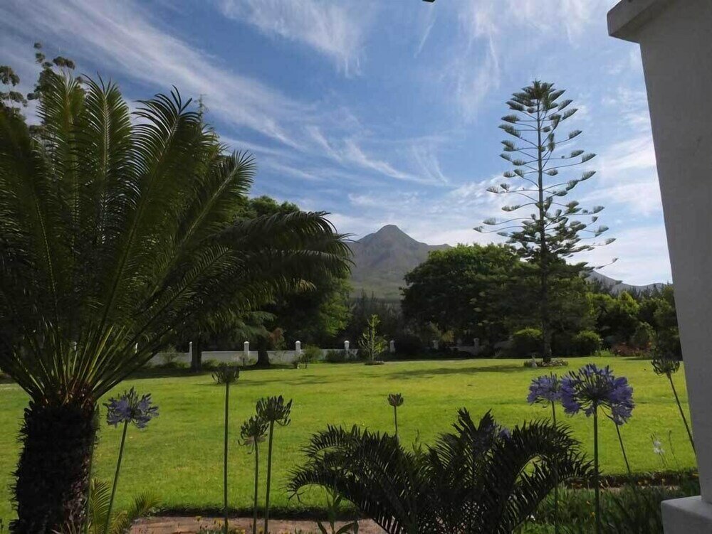 Фото The Garden Villa Guesthouse