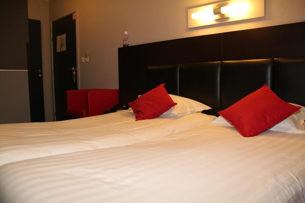 Фото Hotel La Louve