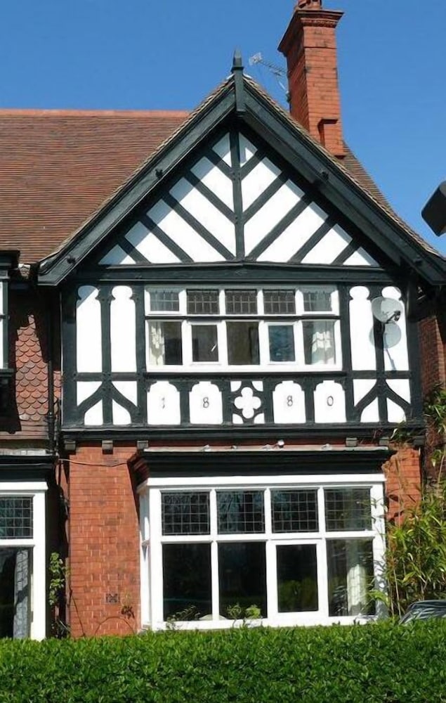 Фото Chester Court Hotel